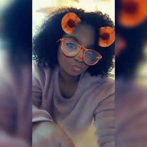 Meet your Posher, Teaira